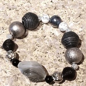 2/$30 Handmade Black and Silver Beaded Bra…